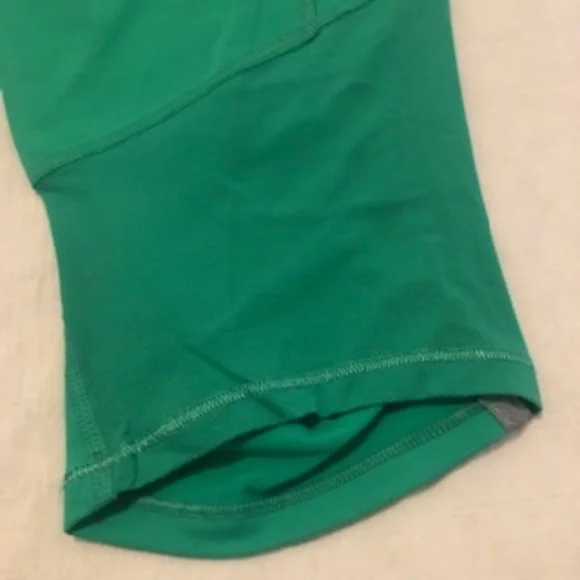 Lululemon Crops - Picture 7 of 10